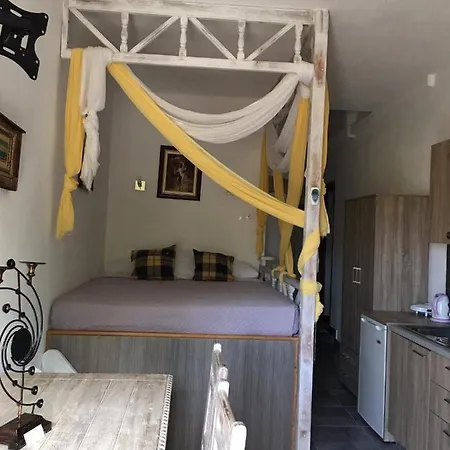Loukakia * Pátmos